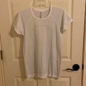 Lululemon Swiftly Tech Short Sleeve Shirt